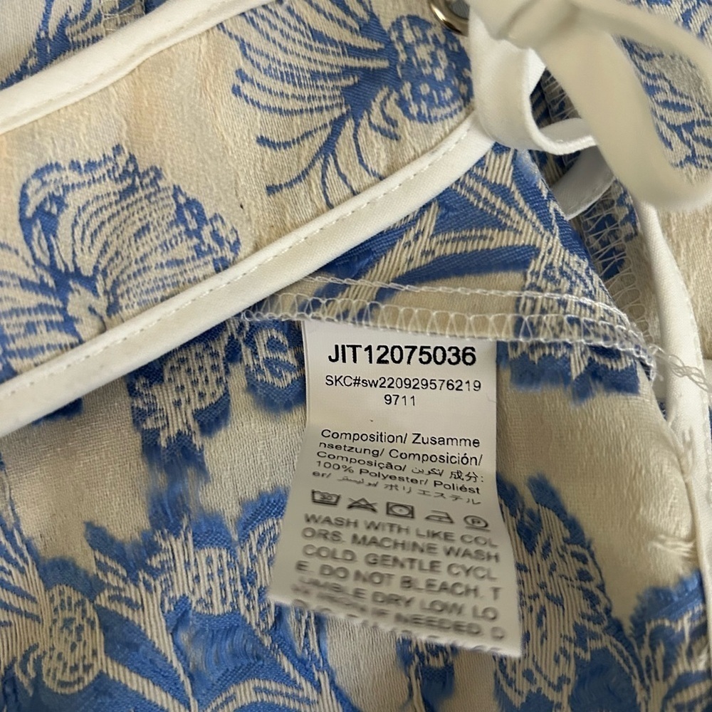 NWT SHEIN MOD Floral Print Knot Front Cami Top blue white size S - Picture 10 of 10